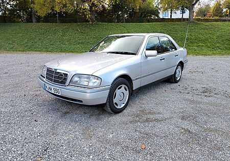 Mercedes-Benz C 220 Elegance, TÜV neu, 2. Hand