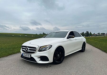 Mercedes-Benz E 220 E 220d AMG LED Navi Alc. Ambi. 19Zoll