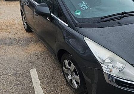 Peugeot 5008 1.6 Access HDi 115 Access