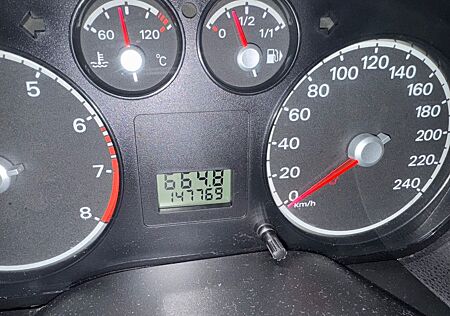 Ford Focus 1,6 Connection Connection