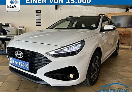 Hyundai i30 KOMBI 1.5 DPI SONDERMODELL GO NAVI*SHZG*LED*