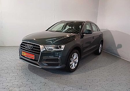 Audi Q3 1.4 TFSI Design AHK+NAVI+XENON