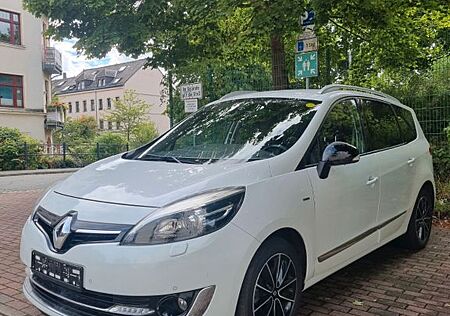 Renault Scenic Bose Edition. 77300 km .Tüv neu .