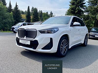BMW iX1 30 xDrive M Sport Shadow-line +