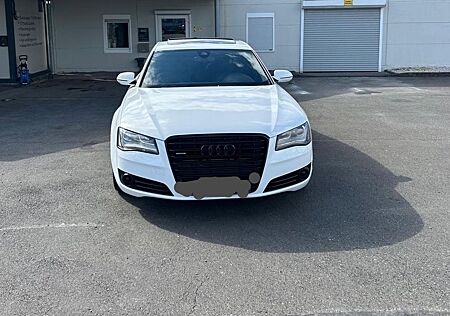 Audi A8 3.0 TDI clean diesel tiptronic quattro -
