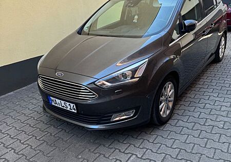 Ford Grand C-Max 1,5 EcoBoost 110kW Titanium Auto...
