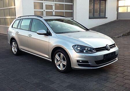 VW Golf Volkswagen 1.6 TDI BlueMotion Comfortline Variant AHK