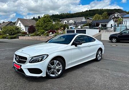 Mercedes-Benz C 180 Coupé, Nightpaket, Leder, Top Zustand