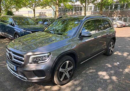 Mercedes-Benz GLB 200 d 7 SITZE,PANO