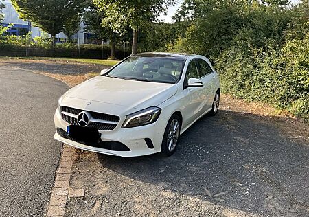 Mercedes-Benz A 180 SCORE! SCORE!