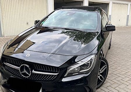 Mercedes-Benz CLA 200 Shooting Brake PEAK Edition