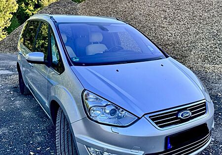 Ford Galaxy 2,0 TDCi 120kW DPF Ghia Ghia