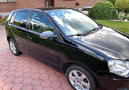 VW Polo Volkswagen Schwarzer 9N 1.2 4 Türer BJ 2009