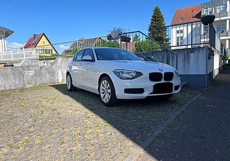 BMW 114i -