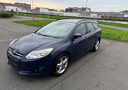 Ford Focus 2,0TDCi / Automatik Titanium/Navi/Euro5