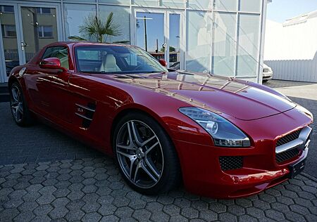 Mercedes-Benz SLS AMG Coupe Bang&Olufsen