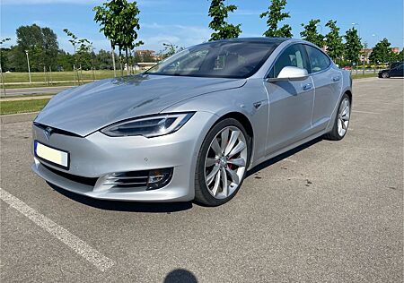 Tesla Model S P90D LUDICROUS