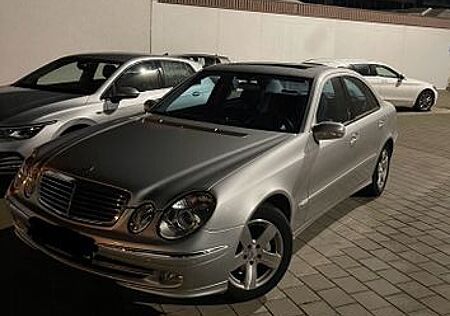 Mercedes-Benz 320 Avantgarde