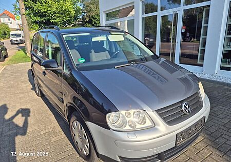 VW Touran Volkswagen 1.6 FSI Basis Basis