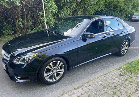 Mercedes-Benz 220 D Automatik gepflegt Vollauststattung