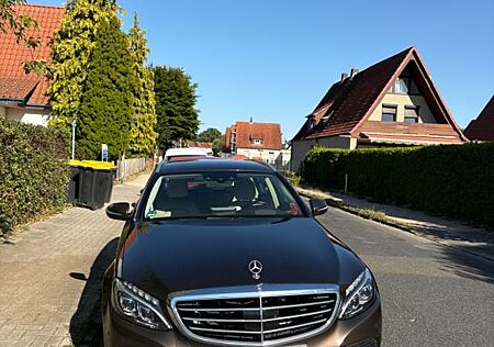 Mercedes-Benz C 220 T EXCLUSIVE