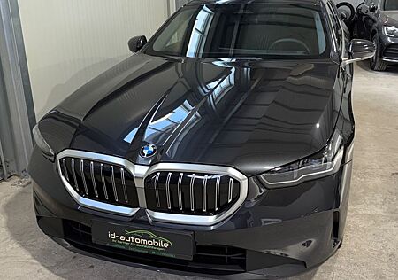 BMW 520i Limousine, Head-UP, Bowers&Wilkins, 1 Hand