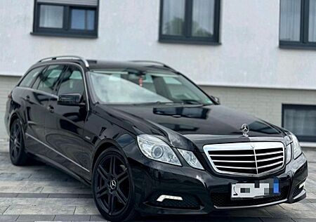 Mercedes-Benz E 300 CDI T BlueEFFICIENCY -