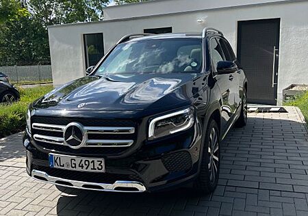 Mercedes-Benz GLB 200 DCT - Panoramadach,JungeSterneGarantie