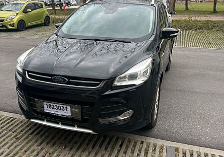 Ford Kuga 2,0 TDCi 4x4 132kW Titanium PowerShift ...