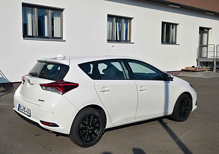 Toyota Auris Design Edition 1,33-l-Dual-VVT-i S/S D...