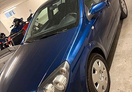 Opel Astra 1.4 Twinport -