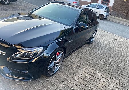 Mercedes-Benz C 63 AMG gebraucht kaufen Mercedes-Benz C 63 AMG Mercedes-AMG C 63 T S Mercedes-AMG S