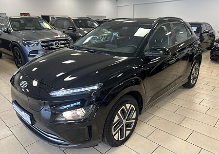 Hyundai Kona Select*2WD*ACC*CarPlay*Cam*WinterP.*SHZ*PDC