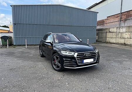 Audi SQ5 3.0 TFSI V6 LUFTFED AHK Top Ausstattung