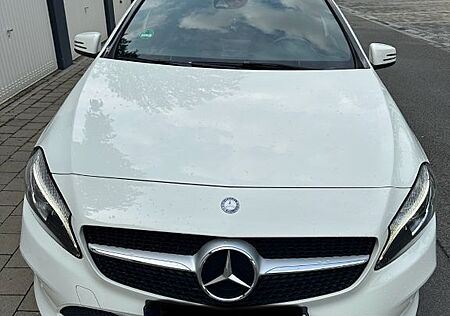 Mercedes-Benz A 180 -