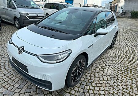 VW ID.3 Volkswagen Pro Perform. DCC PANO IQ.LIGHT WÄR.PU HEAD