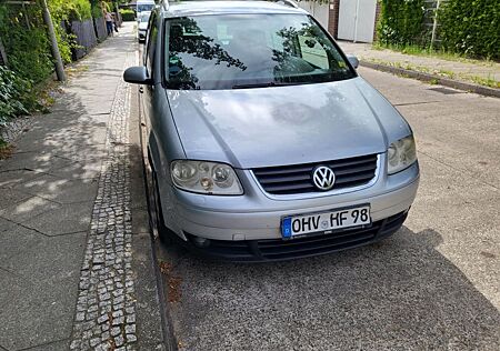 VW Touran Volkswagen 1.9 TDI 77kW Conceptline Conceptline