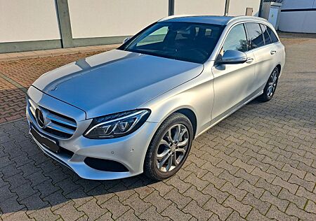 Mercedes-Benz C 250 BlueTEC 4MATIC T AVANTGARDE Autom. AVA...