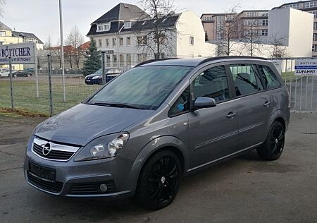 Opel Zafira B Edition