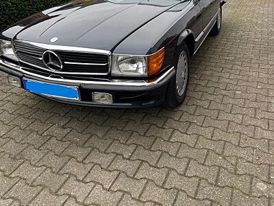 Mercedes-Benz SL 560 mit H-Kennzeichen