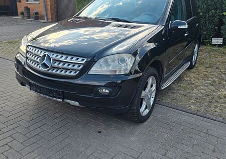 Mercedes-Benz ML 320 CDI 4MATIC -
