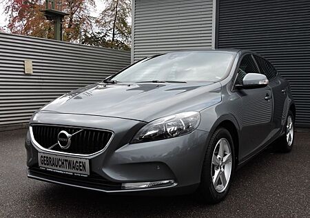 Volvo V40 T2 Kinetic 1. Hand HU neu