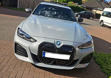 BMW i4 M50 - AHK / Head-Up / Leder MwSt ausweisbar