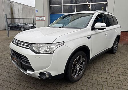Mitsubishi Outlander PHEV 4WD *Voll* EU6*