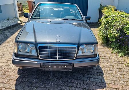 Mercedes-Benz E 320 SPORTLINE triple Black