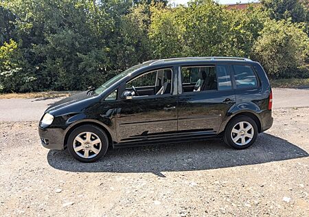 VW Touran Volkswagen 2.0 FSI