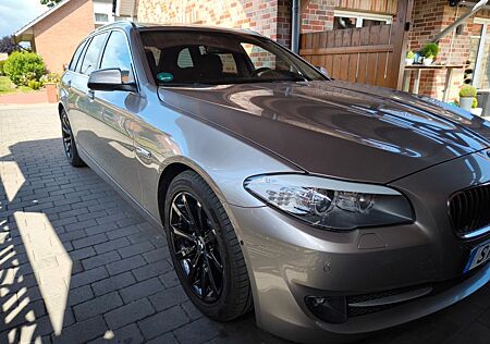 BMW 525d xDrive Touring A -