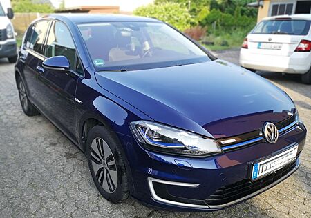 VW Golf Volkswagen e- | viel Ausstattung | LED | Assiszenz