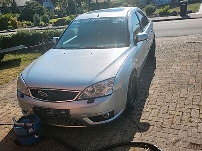 Ford Mondeo 2.5 V6 Style Style