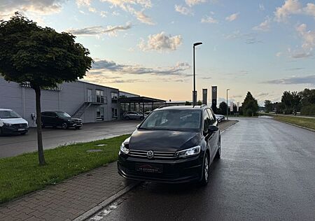 VW Touran Volkswagen BMT/Start-Stopp/LED/7SITZER/AHK/EURO6